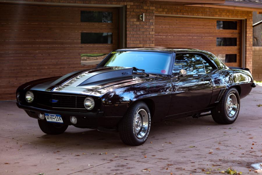 Chevrolet Camaro SSS Sport Coupe Custom 1969 года  (фото 22 из 59)